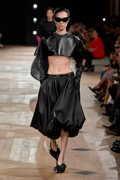 Look 5